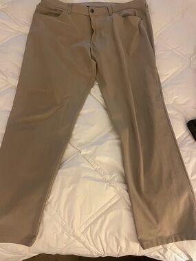 lululemon athletica ABC Men's Tan Pants Classic Fit